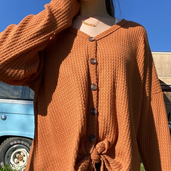 Tillys orange button up top - Picture 2 of 5